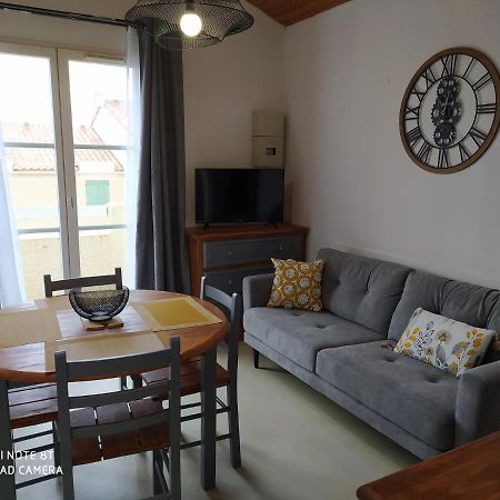 Logement 88 2-4 Personnes 500 m plage classé 2 étoiles Dolus d'Oléron Esterno foto