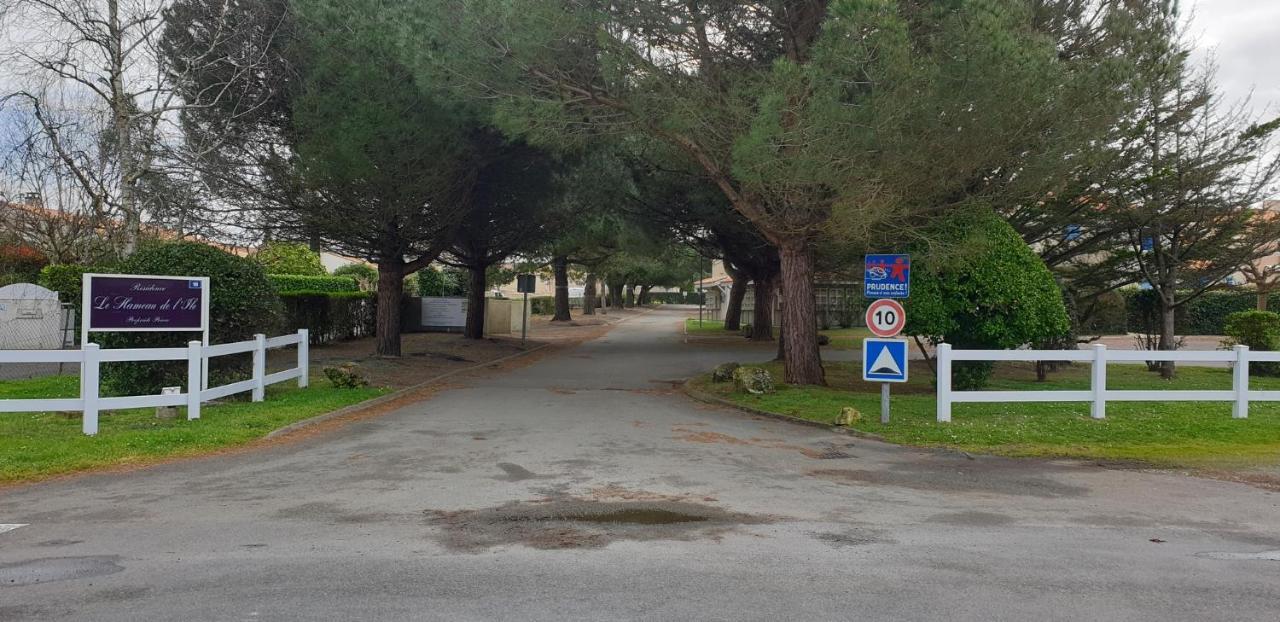 Logement 88 2-4 Personnes 500 m plage classé 2 étoiles Dolus d'Oléron Esterno foto